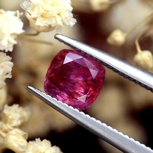 Certified 0.96ct Natural Unheated Hot Pink Sapphire 5.5mm Madagascar Cushion - Picture 1 of 6
