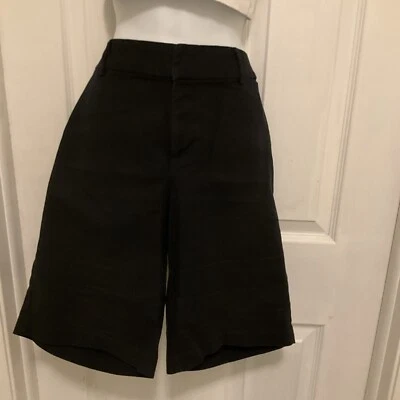 Liz Claiborne Women's Size 14 Emma Mid Rise Black Shorts - Image 1 of 4