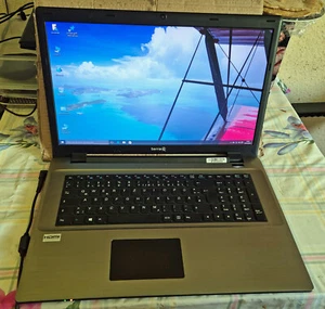 Terra 1713A 250GB SSD 8GB Ram AKKU Neu Win10-Pro - Bild 1 von 5