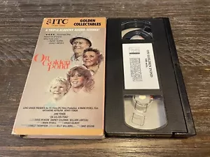 On Golden Pond (VHS) - Picture 1 of 5