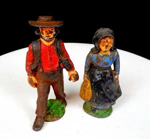 ANTIKES BEMALTES GUSSEISEN ROTES HEMD BLAU KLEID AMISH PAAR 4 5/8" FIGUREN - Bild 1 von 9