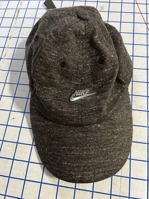 Gorra Nike Gorra Correa Trasera Gris Marrón Swoosh Heritage86 Talla Única Para Hombre Foto 1 de 4