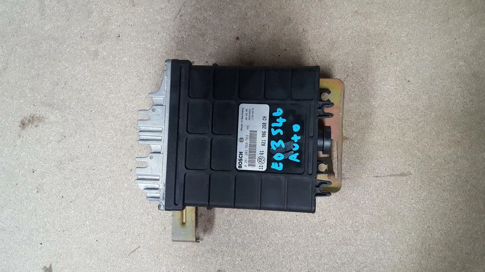 Volkswagen Golf ECU G3 03/1994-09/1998 - Изображение 1 из 3