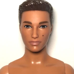 Nude Barbie Fashionistas #17 Cali Cool Brunette Ryan Ken FJF75 Doll For OOAK - Picture 1 of 9