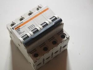 Disjoncteur Tétrapolaire MERLIN C60N C63 24234 - Picture 1 of 3