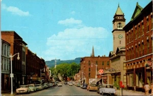 Montpelier VT Main Street Looking North Woody Autos Vermont postcard IP5 - Picture 1 of 2
