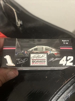 Экшн-фигурка Джейми МакМюррея No1 2013 SS LE Cessna Earnhardt Ganassi Racing 1:64 - Изображение 1 из 4