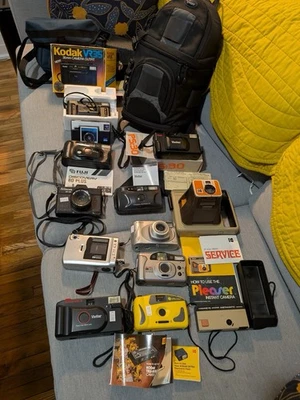 Lote de cámaras vintage - Kodak, estuches, digitales ¡y más! - Sin probar Foto 1 de 4