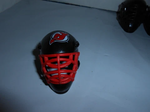1 FRANKLIN NHL MINI GUMBALL PLASTIC GOALIE HELMET/MASK YOU CHOOSE TEAM + BONUS Cover