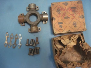 New U-Joint 1934-1935 Cadillac and 1937 Cadillac see description - Picture 1 of 2