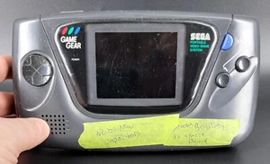 Sega Game Gear Console 2110 - Works but needs new capacitors, screen almost dead - Picture 1 of 4