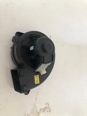 A104 CHRYSLER GRAND VOYAGER 1998 CALENTADOR TRASERO VENTILADOR MOTOR A601088F Foto 1 de 4