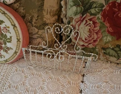 Cesta de arame de metal vintage para plantadeira de jardim suporte de parede fio torcido - Imagem 1 de 4