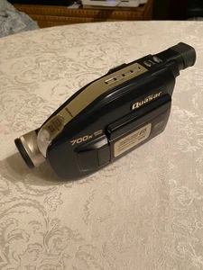 Quasar VM-L153 Palmcorder VHSC 700 x Zoom Case, Charger, Adapter Tested Works - Picture 1 of 13
