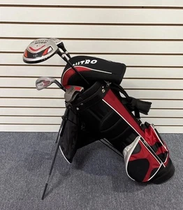 Nitro Golf Blaster Junior 4 Schläger Set mit Tasche (8-10 Jahre) Schlägergrößen unten EUC - Bild 1 von 9