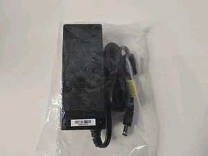 Alimentatore switching Sinpro modello in uscita 100-240v 30v SPU61A-109 WPS-30V2A NUOVO - Foto 1 di 2