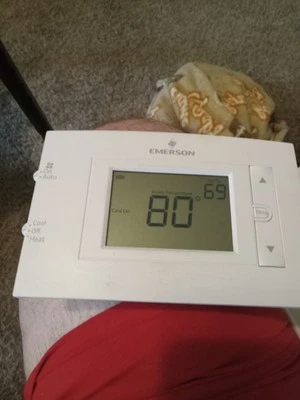 Emerson 1F83C-11NP 80 Series Non-Programmable Thermostat 1 Heat 1 Cool - Image 1 of 3