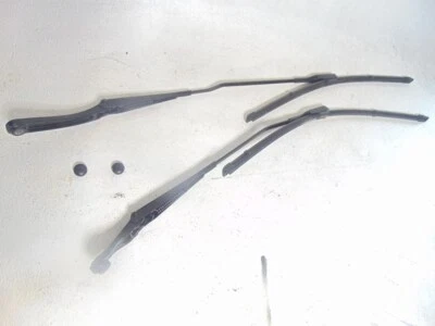 Комплект рычагов стеклоочистителя ветрового стекла 2010 Audi S4 - Изображение 1 из 3