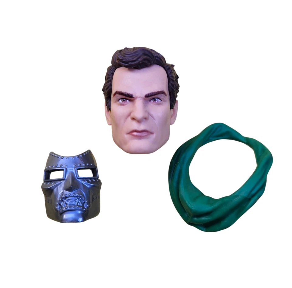 MARVEL LEGENDS DOCTOR DOOM CABEZA MÁSCARA CAPUCHA PARA KITBASH PERSONALIZADO FIGURA GUERRAS SECRETAS Foto 1 de 4
