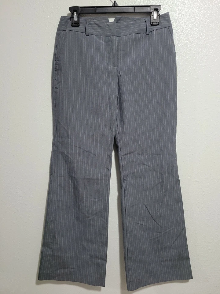 B. Pantalones junior para mujer WEAR Byer California pierna ancha tiro bajo a rayas. Talla 5 Foto 1 de 4