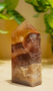 Belle tour de point de guérison en pierre de quartz fluorite arc-en-ciel 90 mm - Photo 1 sur 10