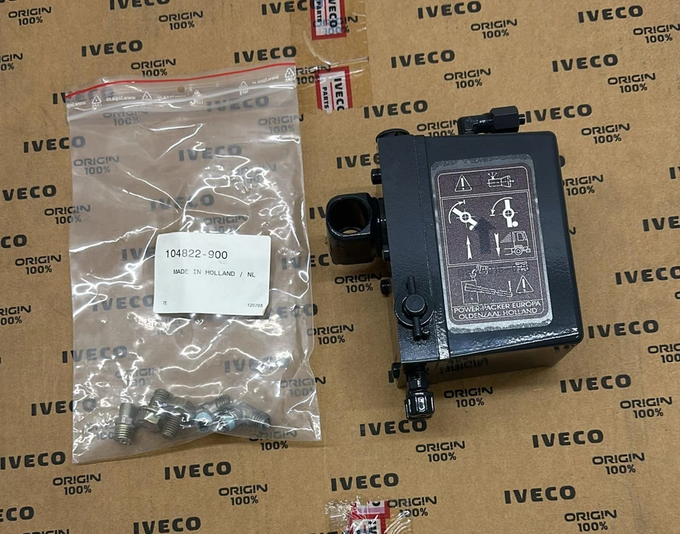 IVECO TURBOSTAR/TURBOTECH POMPA ALZACABINA COD: 2994022 - Immagine 1 di 1