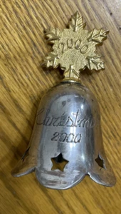 Y2K International Silver Company campana incisa ornamento Natale 2000 3,5" - Foto 1 di 6