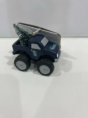 Seattle Kraken Hockey Logo NHL Monster Truck con adorno de árbol de Navidad Foto 1 de 3