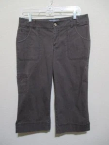 Dockers Collection Damengröße 8 mittelgroßer Anstieg kurvig Stretch einfarbig braun Caprihose - Bild 1 von 6