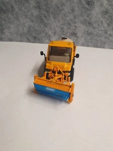 SIKU 2921 Unimog U 400 con spazzatrice anteriore - 1:55 - Foto 1 di 6