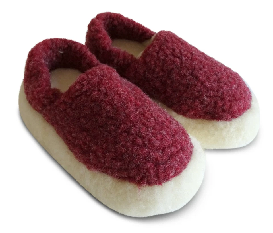 HANDARBEIT Hüttenschuhe, Hausschuhe aus 100% Schafwolle, Lammwolle, Schaffell, Leder Sohle