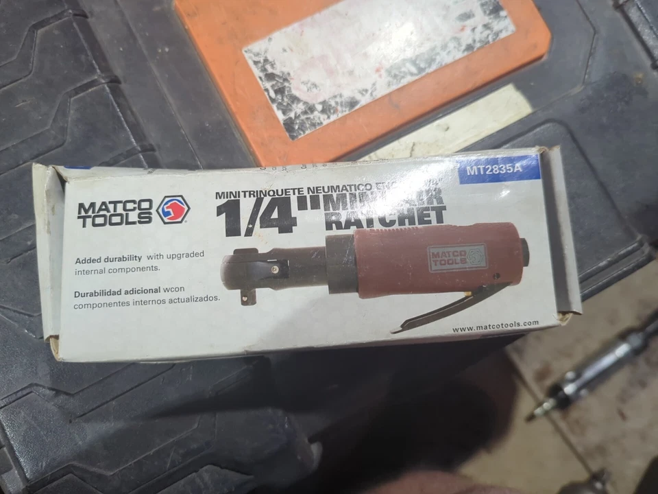 Trinquete neumático de aire Matco Tools MT2835A 1/4" Foto 1 de 4
