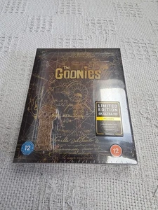 THE GOONIES - UK EXCLUSIVE TITANS OF CULT 4K + BLU RAY STEELBOOK - NEW - Picture 1 of 4