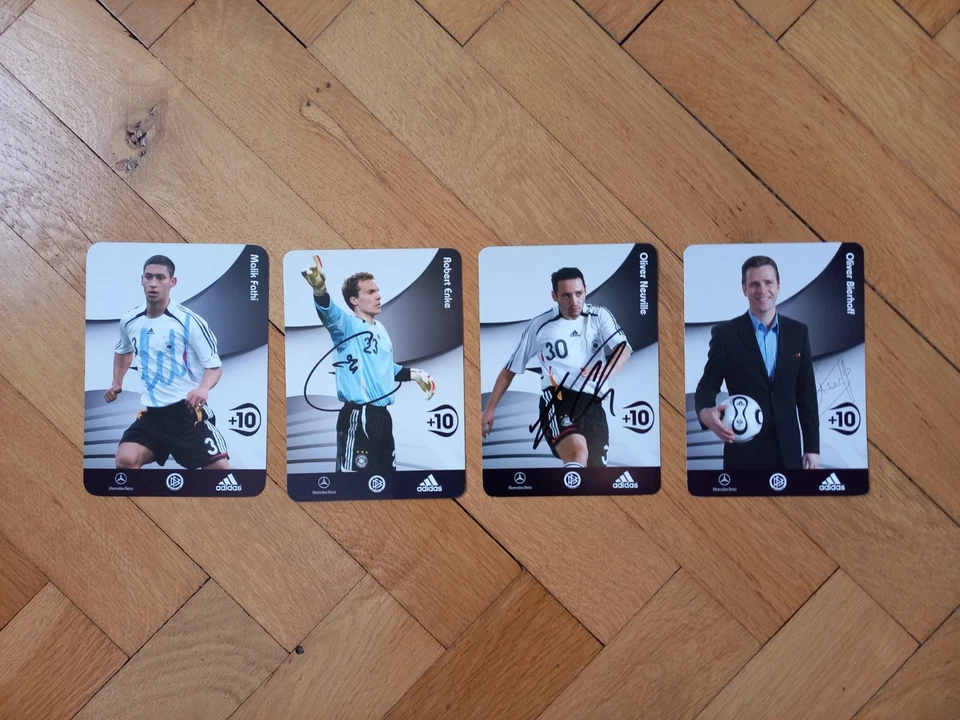 4 signierte Autogrammkarten Deutsche Fußballnationalmannschaft DFB - Bild 1 von 1