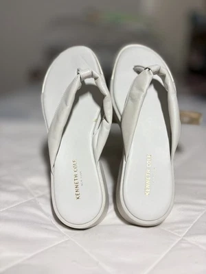 SANDALIAS PLANAS KENNETH COLE NEW YORK ATHENS TONG CUERO NEGRO Talla 7.5 Foto 1 de 4