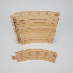 Menge 12 Thomas & Freunde Holzeisenbahn Schienen Eisenbahn 6,5" Kurvenstücke - Bild 1 von 8