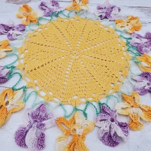 Lila & Orange Blumen Pinwheel gehäkelt rund Deckchen 8" Herzstück - Bild 1 von 6