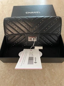 CHANEL Sheepskin Chevron Quilted Studded Reissue Flap Wallet Black Preowned - Picture 1 of 12