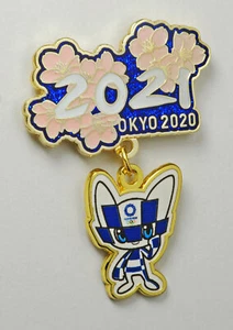 OLYMPIC PINS BADGE 2020 2021 TOKYO JAPAN FLOWER DESIGN MASCOT DANGLER - Picture 1 of 1