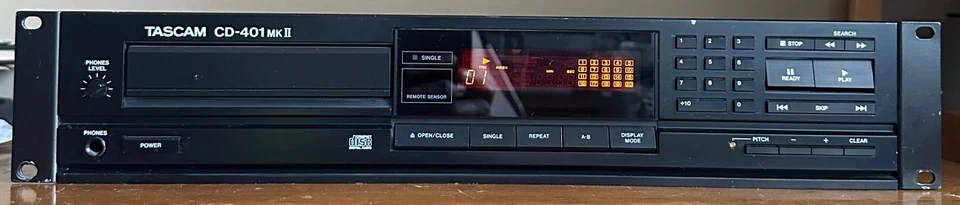 TASCAM CD-401 MK II Professional Single Disk Deck CD Player FOR REPAIR/PARTS - Image 1 of 4