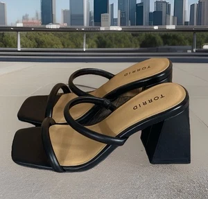 NEW Torrid Block Heel Sandals Black Square Toe Strappy Puffy Woman’s Size 7.5WW - Picture 1 of 7