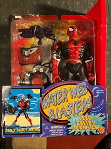 Marvel Spiderman Adventure Hero Water Web Blasters Aqua Cannon Toy Biz TOTALMENTE NUEVO - Imagen 1 de 3