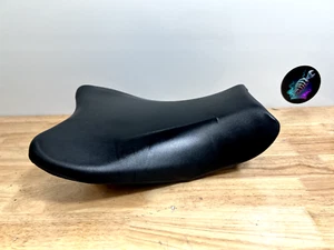 2007 2008 SUZUKI GSXR 1000 Genuine OEM Front Drivers Seat Pad Saddle - Picture 1 of 23