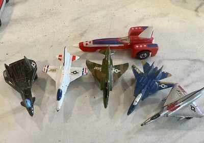 Lotof 5 Vintage Diecast US Air Force Matchbox Planes 1:64 Scale & 1 Car🏁 - Image 1 of 4