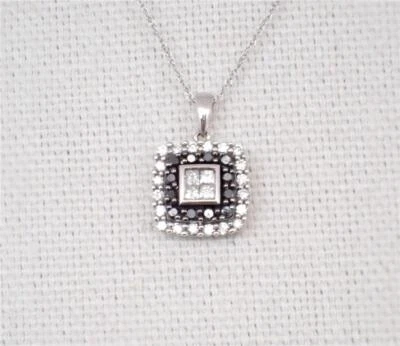 Kay Jewelers 10K White Gold, Black and White Diamond Pendant Necklace 18" - Image 1 of 4