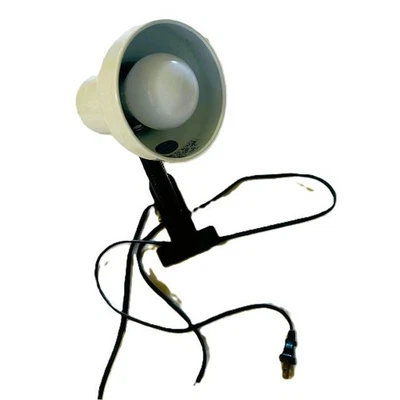 Lamp White Electric Portable 120W 10 to 11 in Gooseneck Without Globe read - Image 1 of 4