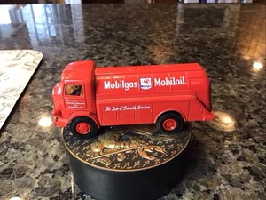 American Highway Legends AHL Mobil Gas Tanker Truck 1:64 Diecast SOCONY VACUUM - Picture 1 of 15