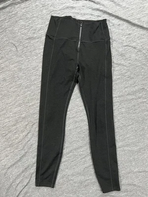 Leggings Vuori para mujer pequeños grises tiro alto cremallera bolsillo atlético yoga entrenamiento Foto 1 de 4