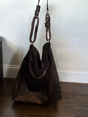 Женские сумки Tano из коричневой мерцающей кожи в стиле хобо - Изображение 1 из 4