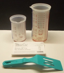 Pampered Chef 2 & 1 Cup Wet Dry Solid Measuring Cup with Teal 7 1/2" Spatula - Picture 1 of 9